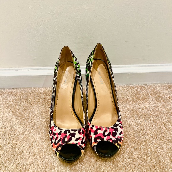 Nine West Rainbow Cheetah print pumps - Picture 5 of 5